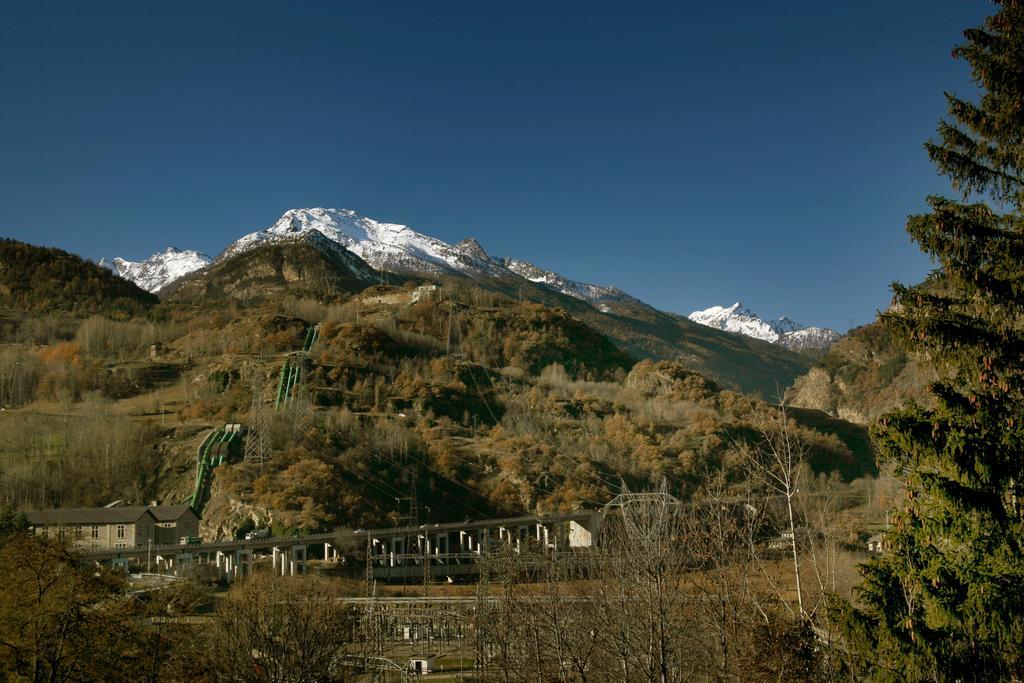 Hotel Edelweiss Villeneuve Zewnętrze zdjęcie